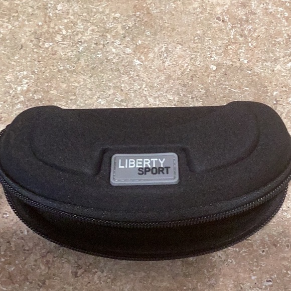 Liberty sport black maxx30 sunglasses w/case .Never worn. Mint - Picture 2 of 9